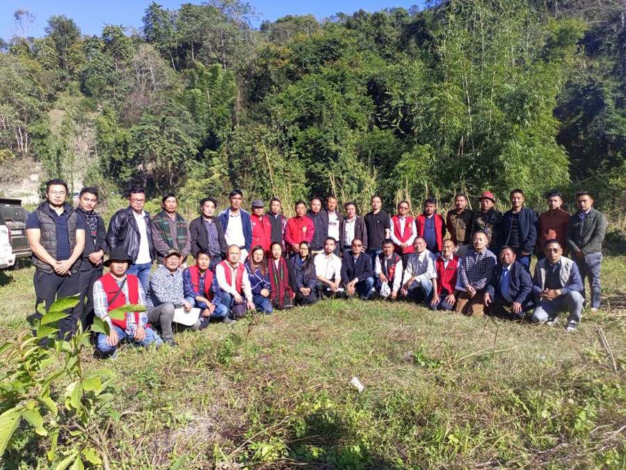Members of Sümi Hoho and others during ‘thanksgiving programme’ for the completion of 60 km road maintenance works on December 15.
